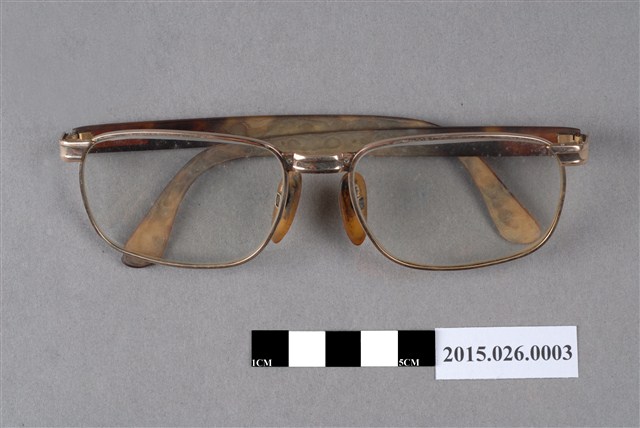 老花眼鏡 (共4張)