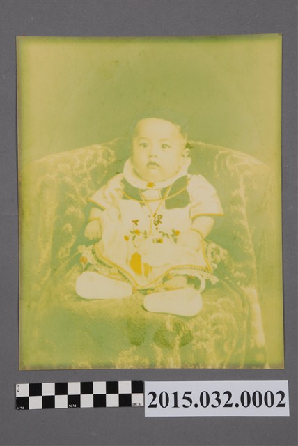 王子善幼兒照 (共2張)