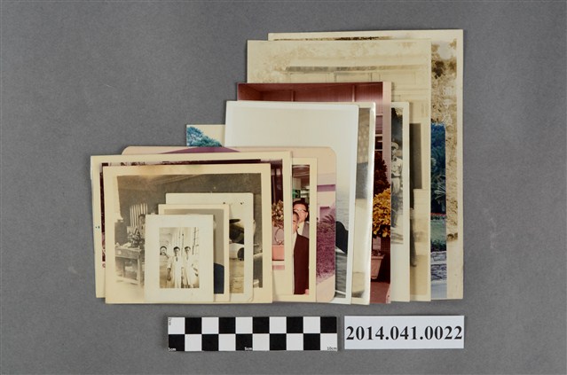 邱如淵先生工作、生活照片組 (共2張)