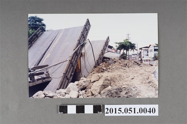 921地震臺中太平一江橋斷裂 (共2張)