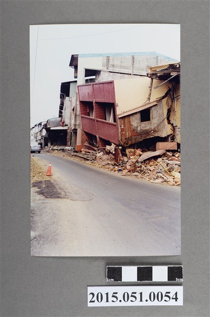 921地震臺中太平房屋倒塌 (共2張)