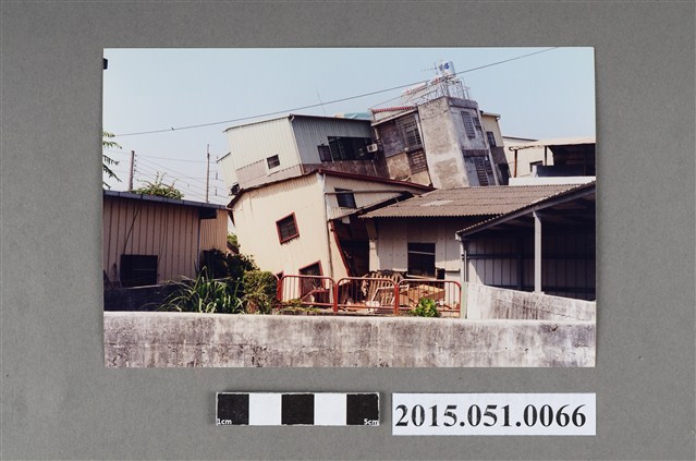 921地震臺中霧峰民宅受損 (共2張)