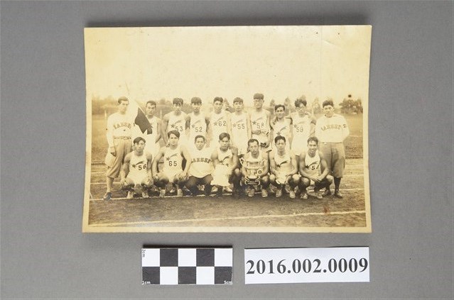 張星賢任職滿鐵時期代表滿州隊回台參加首屆「三外地對抗賽」與隊友分別於台北、台中、台南合照 (共3張)