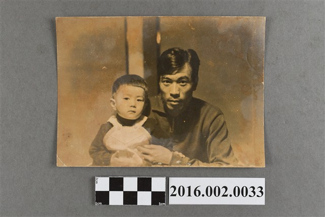 張星賢任職滿鐵奉天（瀋陽）總局福址課時期與長子張光南合照 (共2張)