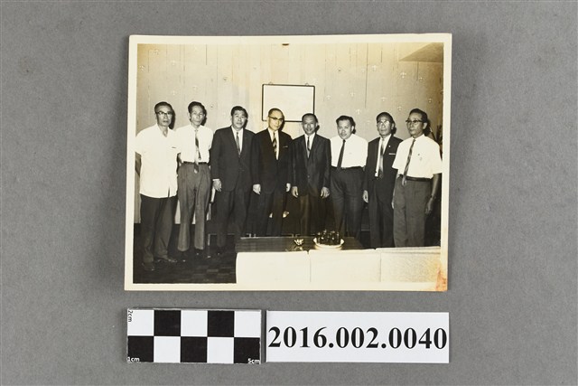 張星賢與高玉樹、林鴻坦、高墀英、高何土等人合照 (共2張)