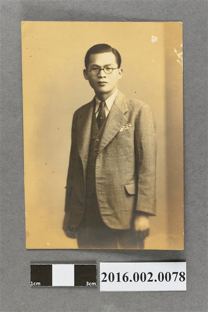 男士獨照 (共2張)