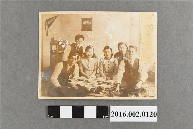 張星賢夫婦與楊基振等人於瀋陽住家聚會合照 (共2張)