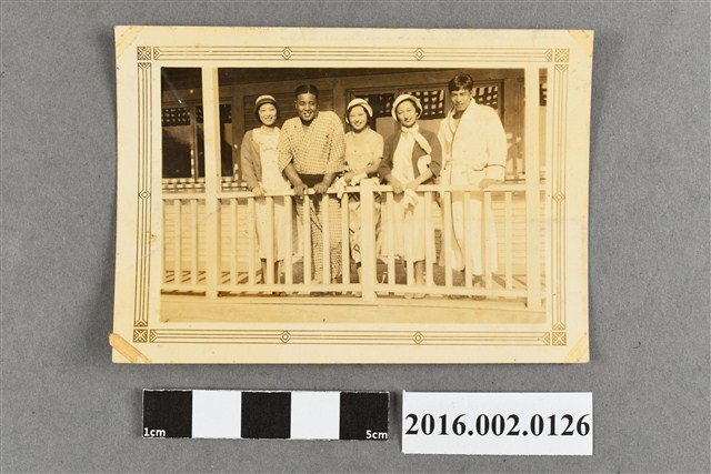 張星賢與友人合照 (共2張)