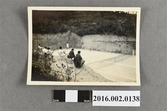 張星賢於新北投網球場照 (共2張)