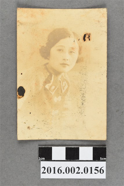 林明珠（與鄭新合同為彰化高女畢業之好友） (共2張)