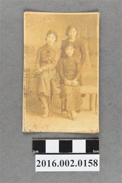 鄭新合與親友合照 (共4張)