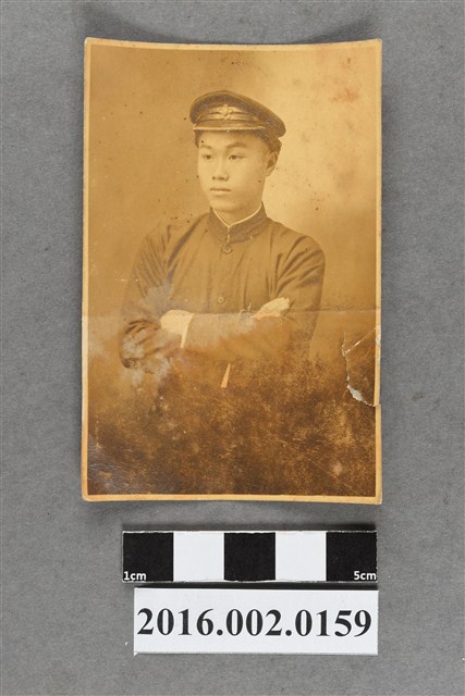 張啟明獨照 (共2張)