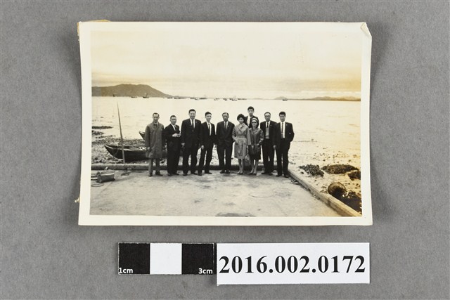 張星賢帶領合作金庫桌球隊周俊成等人於香港交流比賽合照 (共2張)