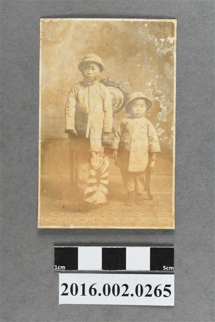 張星賢親友合照 (共2張)