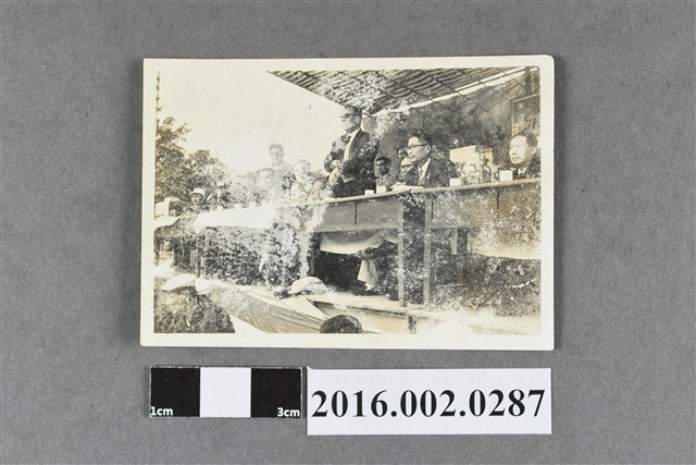 張星賢於大會司令台 (共2張)