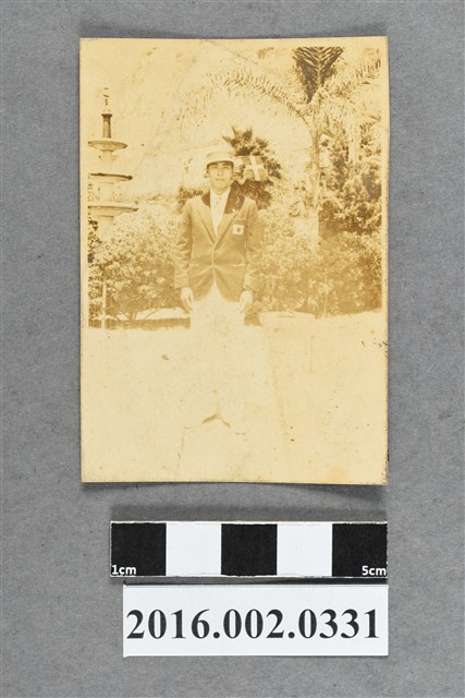 張星賢就讀早稻田大學時期代表日本參加第十屆洛杉磯奧運於舊金山 (共2張)