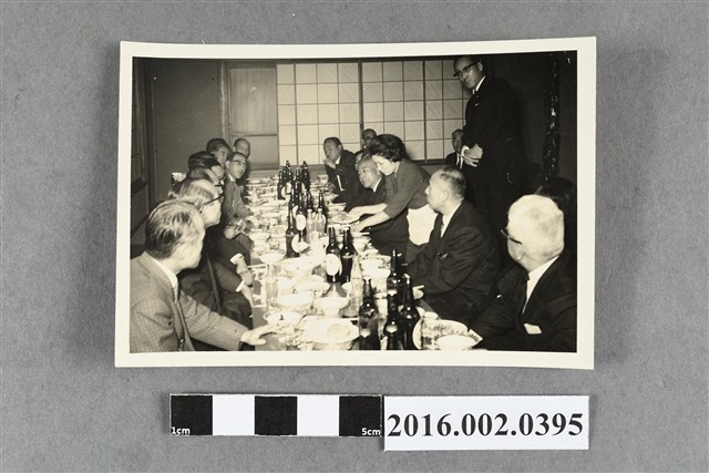 張星賢赴日本參加中京大學交誼賽與早稻田大學同期生於名古屋聚會 (共2張)