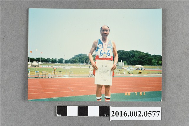 王錦昌參加大阪大師（マスターズ）陸上競技勇奪冠軍 (共2張)