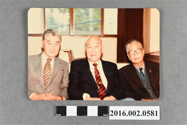 張星賢與日籍友人聚會合照 (共2張)