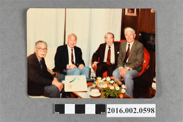 張星賢與日籍友人聚會合照 (共2張)