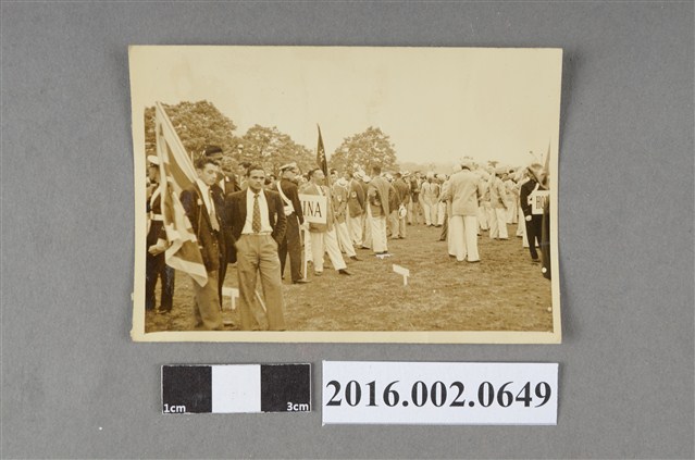 台灣代表隊廖忠雄等人參加第三屆東京亞洲運動大會 (共2張)