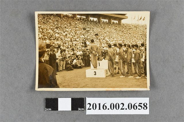 台灣足球代表隊參加「第三屆東京亞運」勇奪冠軍 (共2張)