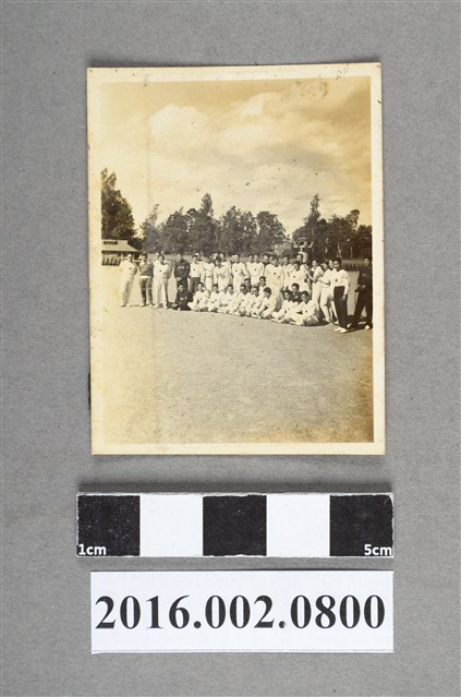 張星賢任職滿鐵時期代表日本參加第十一屆柏林奧運賽與全隊於練習場合照 (共2張)