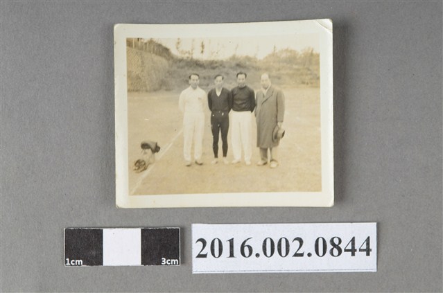 張星賢擔任臺灣代表隊副總領隊參加「第三屆東京亞運」與織田幹雄等四人合照 (共3張)