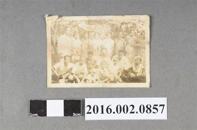 張星賢之父母、大弟、小弟與親友於福州鼓嶺合照 (共2張)