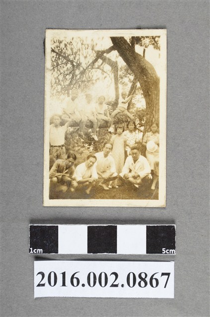 張星賢之父張啟明與二子（張志賢、張學賢）及親友於福州鼓嶺合照 (共2張)