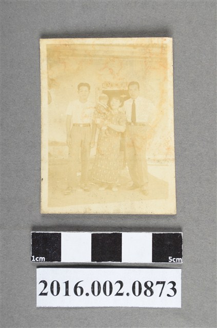 張星賢與三妹全家於福州合照 (共2張)