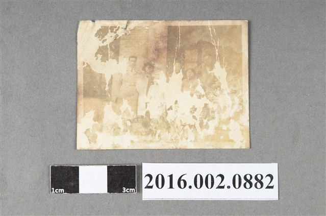 張星賢夫婦與父母親、弟妹全家合照 (共2張)