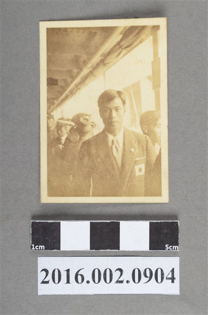 張星賢就讀早稻田大學時期搭乘「龍田丸」客輪代表日本前往美國參加第十屆洛杉磯奧運 (共3張)