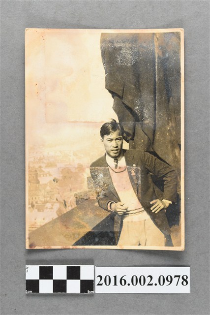 張星賢任職滿鐵時期代表日本參加第十一屆柏林奧運賽後於各地遠征、參觀 (共2張)