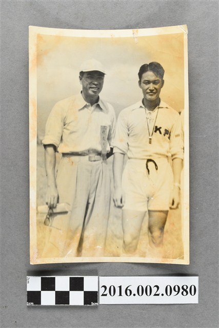 張星賢擔任大會總裁判與裁判合照 (共2張)