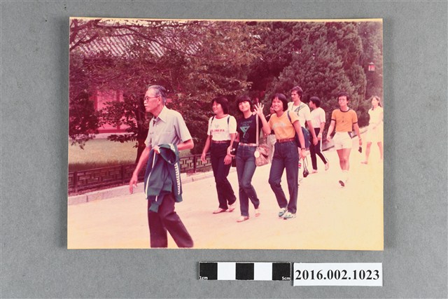 張星賢於日本出遊照 (共2張)