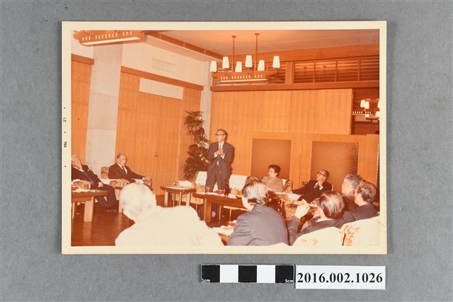 張星賢夫婦參加滿鐵昭十會歡迎會於日本參議院議長官邸合照 (共2張)