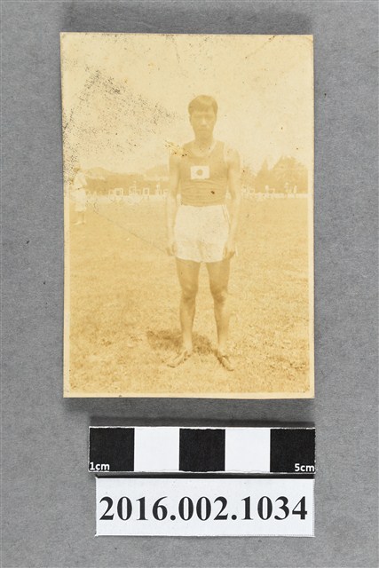 張星賢就讀早稻田大學時期代表日本參加第十屆洛杉磯奧運於奧運練習場 (共2張)