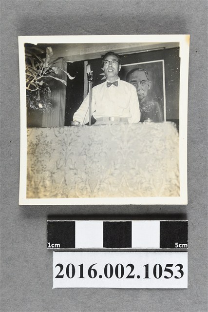 張星賢於大會致詞 (共2張)