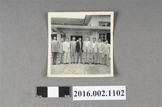 張星賢與織田幹雄、廖漢水等人於環島參訪合照 (共2張)