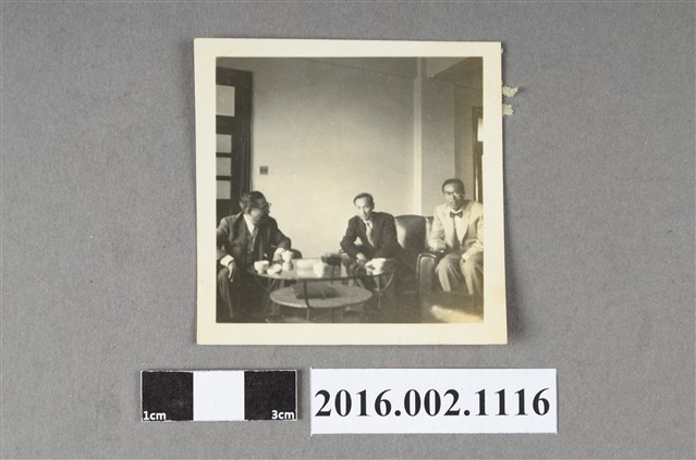 張星賢與織田幹雄等人於環島參訪友人合照 (共2張)