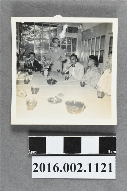 張星賢與織田幹雄、廖漢水等人於環島參訪合照 (共2張)