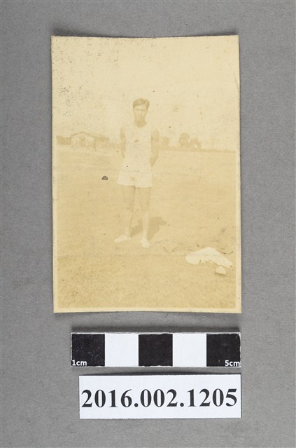 張星賢代表日本參加「第十屆遠東大會」於香港南華體育練習場 (共2張)