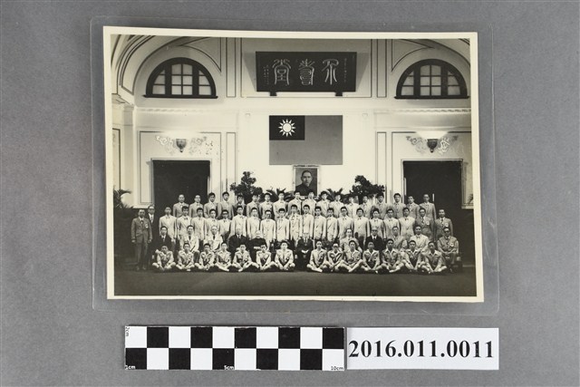 中華民國少棒、青少棒、青棒成員全體合照 (共2張)