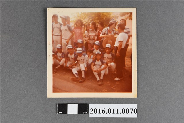 中華隊與僑胞之合影 (共2張)