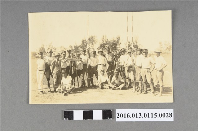 嘉農學生測量實習團體照 (共3張)