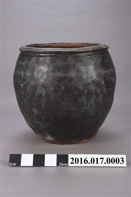 螺漩渦紋水缸 (共4張)