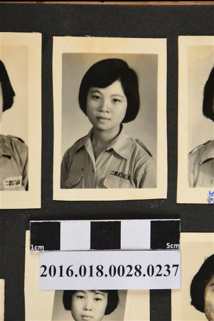 任教學生照 (共3張)