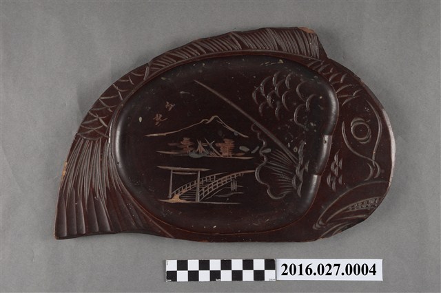 魚形漆盤 (共4張)