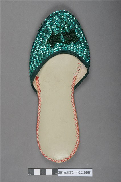 綴綠色珠花皮拖鞋左鞋 (共3張)